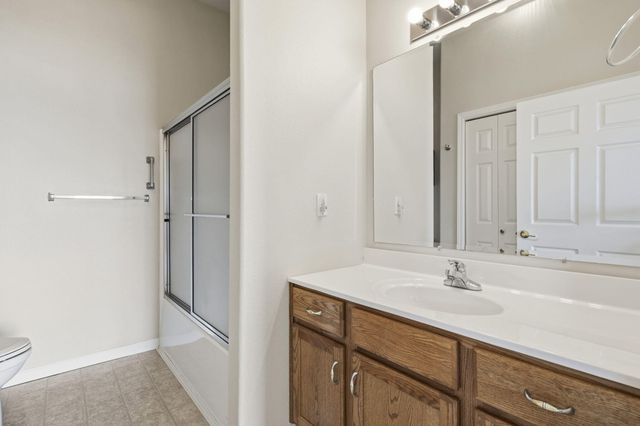 131 Split Rock Drive, Hollister, MO 65672