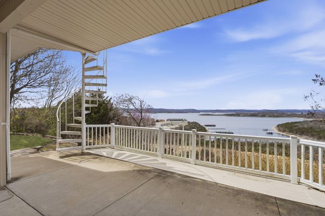 131 Split Rock Drive, Hollister, MO 65672