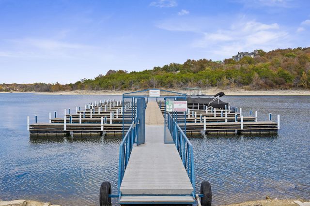 131 Split Rock Drive, Hollister, MO 65672