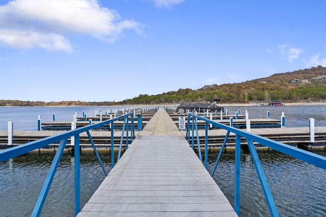 131 Split Rock Drive, Hollister, MO 65672