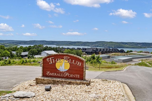 131 Split Rock Drive, Hollister, MO 65672