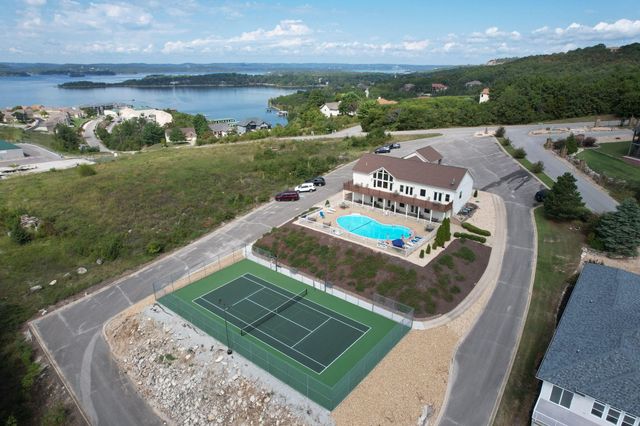 131 Split Rock Drive, Hollister, MO 65672