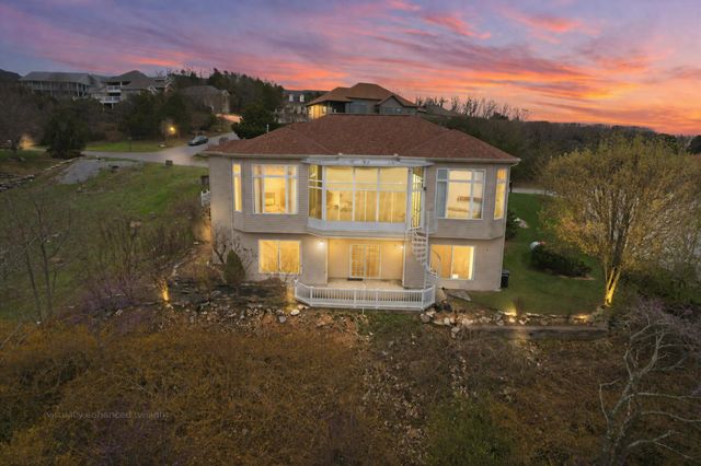 131 Split Rock Drive, Hollister, MO 65672