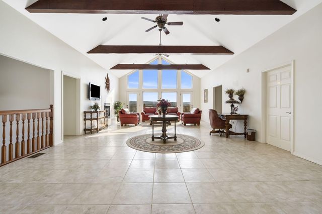 131 Split Rock Drive, Hollister, MO 65672