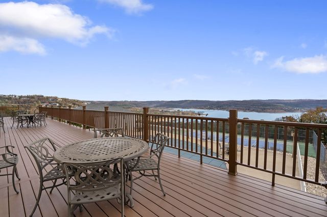 131 Split Rock Drive, Hollister, MO 65672