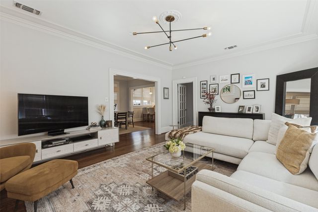 5227 Goodwin Avenue, Dallas, TX 75206