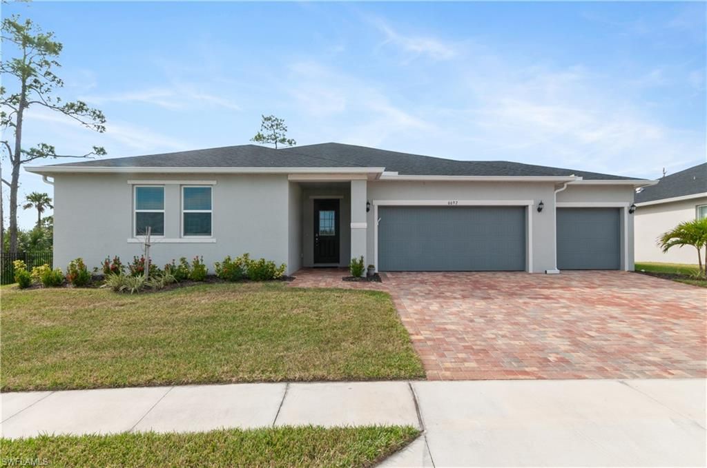 6692 Estero Bay DR, Fort Myers, FL 33908