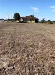 1931 NW 9th PL, Cape Coral, FL 33993