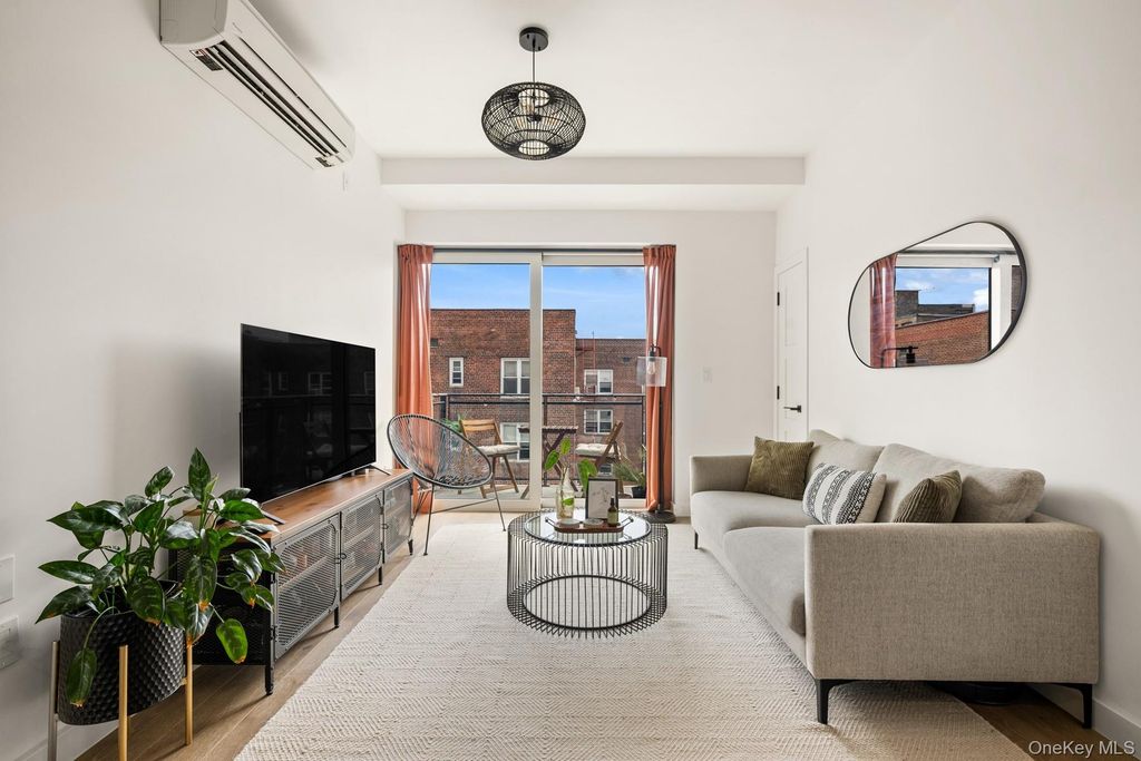 618 Avenue H 7D, Brooklyn, NY 11230 — exterior