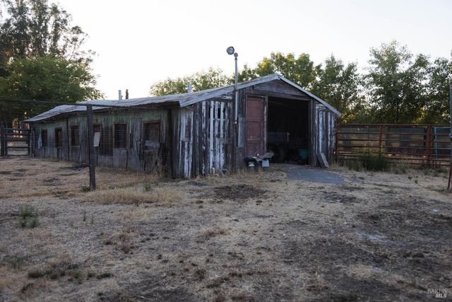 4851 Udell Rd, Vacaville, CA 95688