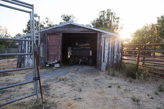 4851 Udell Rd, Vacaville, CA 95688