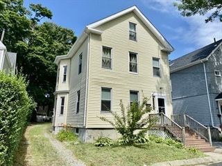 42 Henshaw St 1, Newton, MA 02465