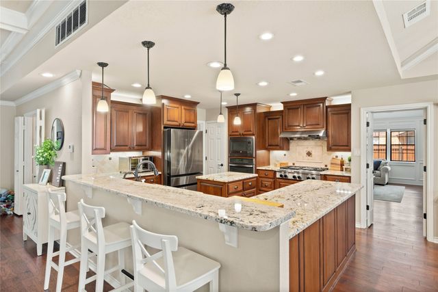 3005 Glasgow Drive, Arlington, TX 76015