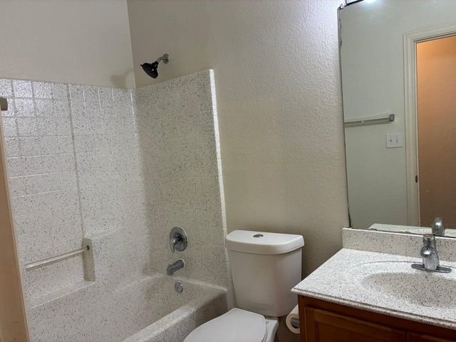 515 Creekside Drive, Princeton, TX 75407