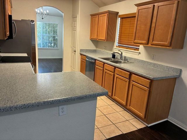 515 Creekside Drive, Princeton, TX 75407