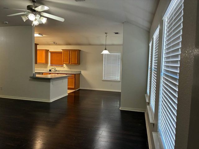 515 Creekside Drive, Princeton, TX 75407