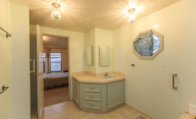 215 Tolman Creek Road SPC 16, Ashland, OR 97520