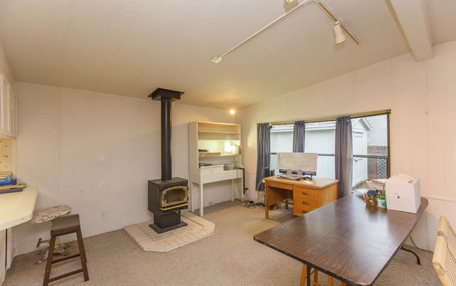 215 Tolman Creek Road SPC 16, Ashland, OR 97520