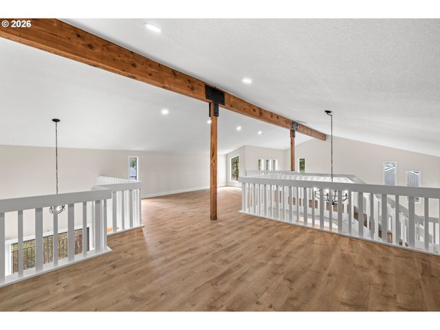 275 Ne SCOTT Dr, Gresham, OR 97030