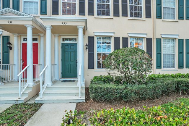 133 Wentworth Court, Jupiter, FL 33458