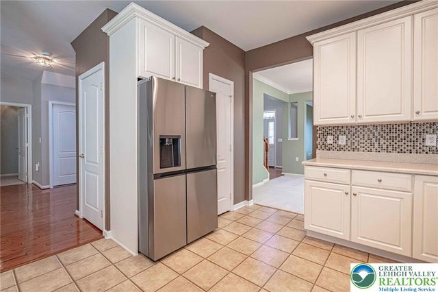 6634 Blue Heather Court, Lower Macungie Twp, PA 18062