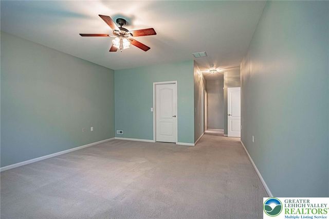 6634 Blue Heather Court, Lower Macungie Twp, PA 18062