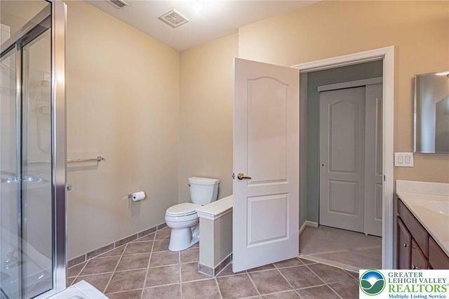 6634 Blue Heather Court, Lower Macungie Twp, PA 18062