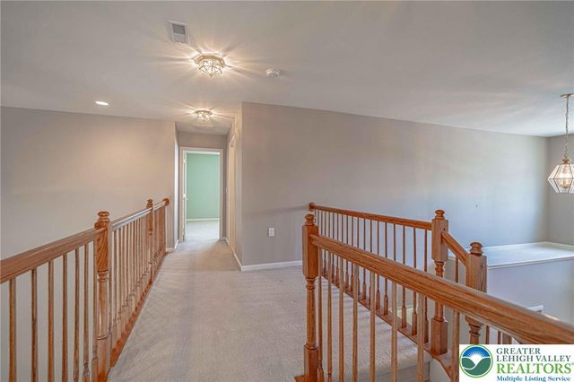 6634 Blue Heather Court, Lower Macungie Twp, PA 18062