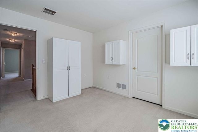 6634 Blue Heather Court, Lower Macungie Twp, PA 18062