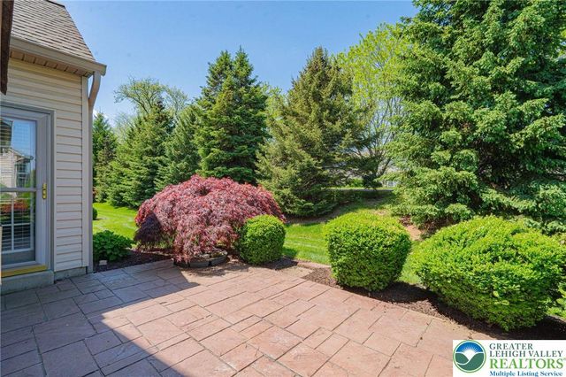 6634 Blue Heather Court, Lower Macungie Twp, PA 18062