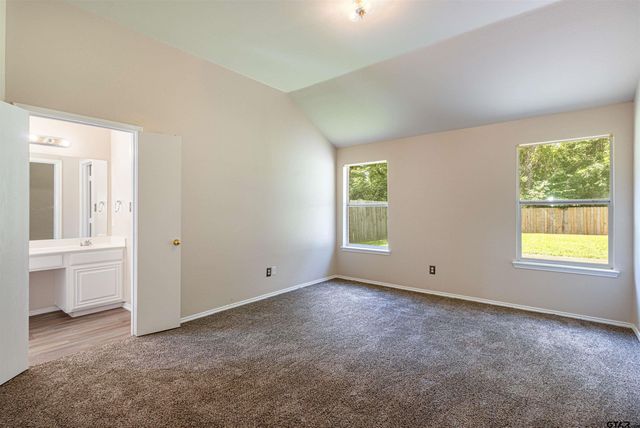 221 Maggie Cir, Flint, TX 75762