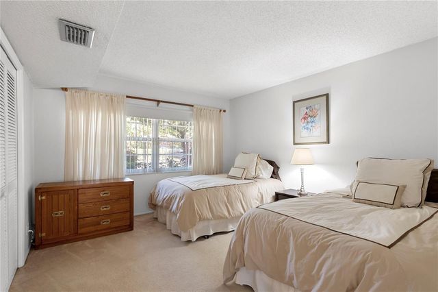 4240 Oaks Terrace 105, Pompano Beach, FL 33069