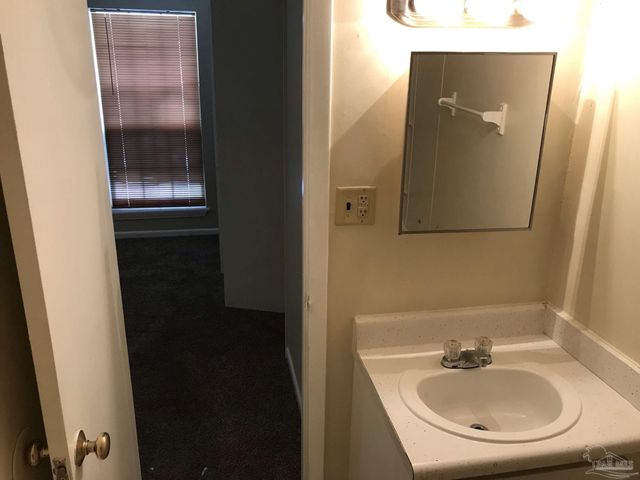 800 Esconditas Pl, Pensacola, FL 32506