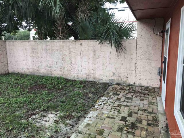 800 Esconditas Pl, Pensacola, FL 32506