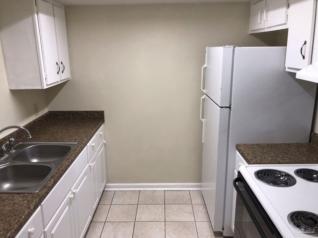 800 Esconditas Pl, Pensacola, FL 32506