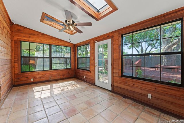 262 Cresham, San Antonio, TX 78218