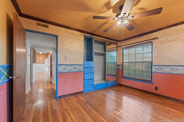 262 Cresham, San Antonio, TX 78218