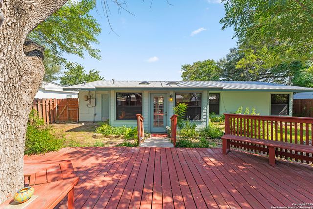 262 Cresham, San Antonio, TX 78218