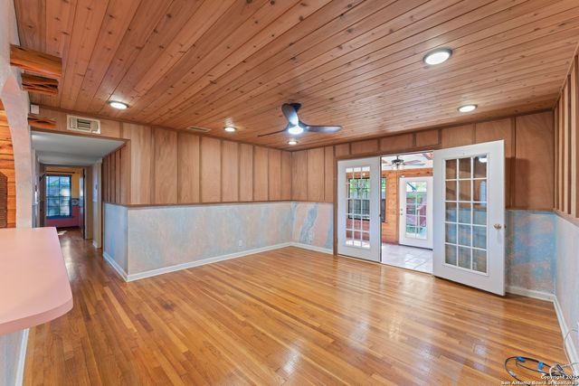 262 Cresham, San Antonio, TX 78218