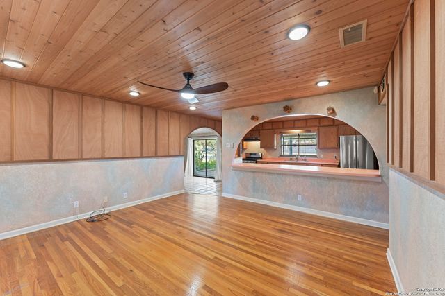262 Cresham, San Antonio, TX 78218