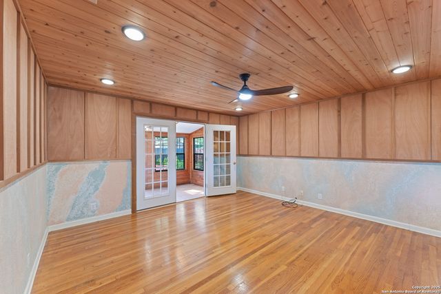 262 Cresham, San Antonio, TX 78218