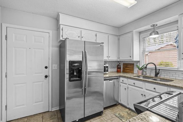 1000 Hopkins Avenue, Pendleton, SC 29670