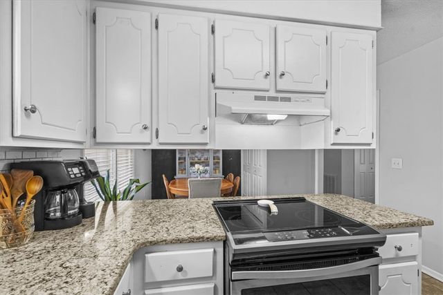 1000 Hopkins Avenue, Pendleton, SC 29670