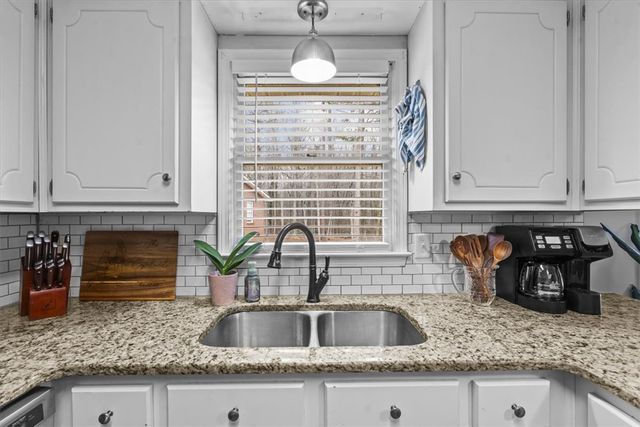 1000 Hopkins Avenue, Pendleton, SC 29670