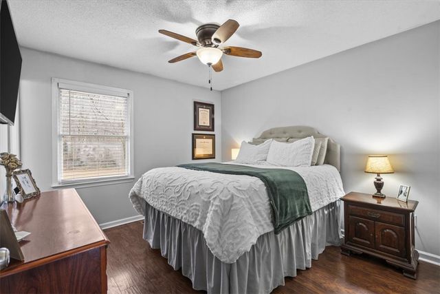 1000 Hopkins Avenue, Pendleton, SC 29670