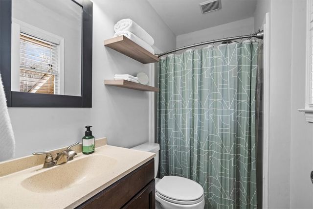 1000 Hopkins Avenue, Pendleton, SC 29670