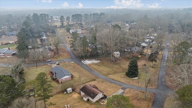 1000 Hopkins Avenue, Pendleton, SC 29670