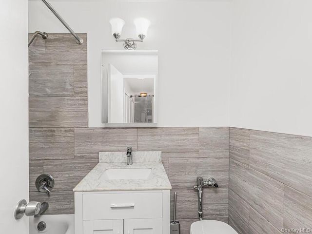 2750 Johnson Avenue 4B, Bronx, NY 10463