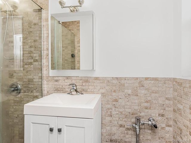 2750 Johnson Avenue 4B, Bronx, NY 10463