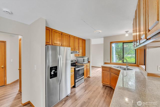 205 Spring Place, Enumclaw, WA 98022